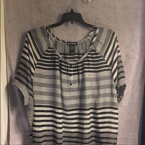 Sheer short sleeve black and white blouse.  XXL